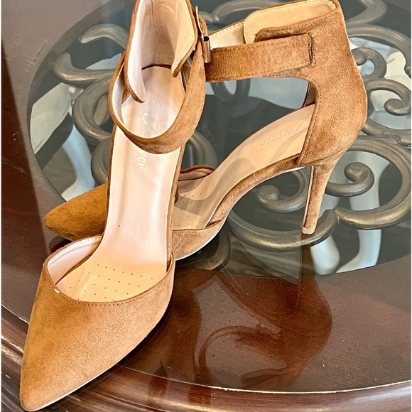 👠 Suede Forever Pointy Toe Heels - Picture 1 of 7